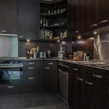 Authenticity With Large Garden 4b-8p Boulogne-Billancourt