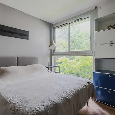 Authenticity With Large Garden 4b-8p Apartment Boulogne-Billancourt